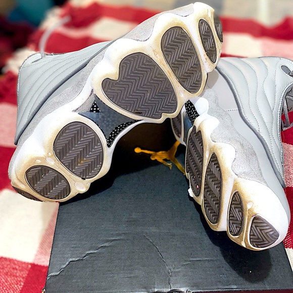 9 WOMENS…or 7.5 MENS/YOUTH JORDAN PRO STRONG - Picture 7 of 7